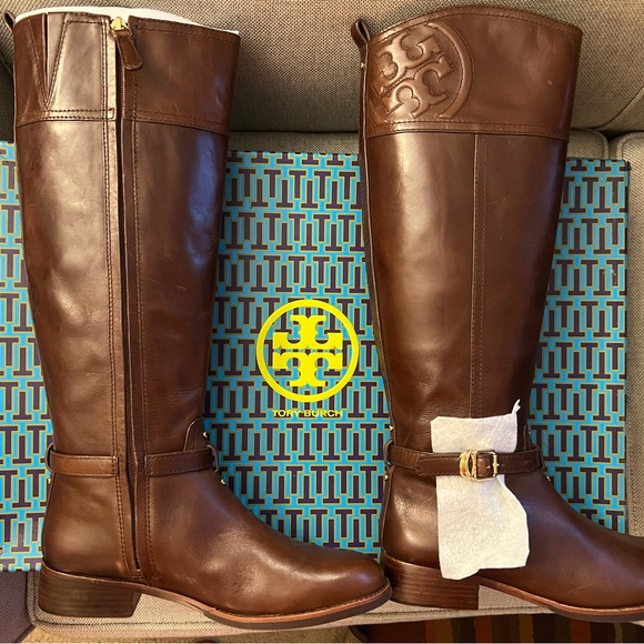 Tory Burch tall boots . Brand new never been worn - Picture 2 of 4